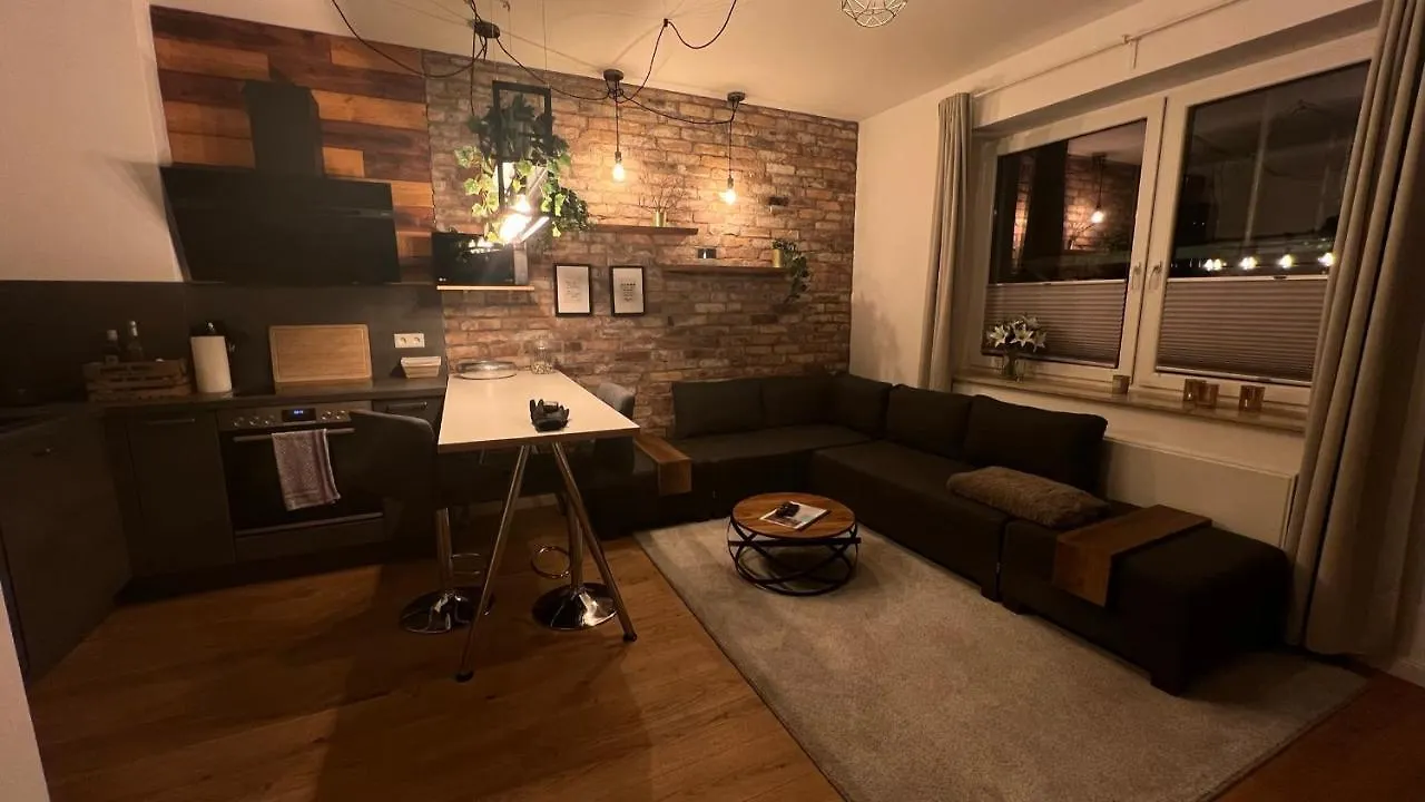 Sanierte Wohnung Mit Balkon Im Hochparterre Hannover Apartment