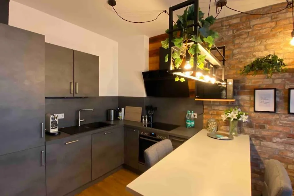 Sanierte Wohnung Mit Balkon Im Hochparterre Ганновер Германия